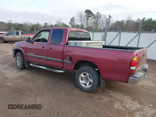 2001 Toyota Tundra SR5 with VIN 5TBRT34131S143664, listed as a IAAI auction lot 41495588 with 434,770 mi miles and . Bid and sale history available at DreamBid. Image 3.