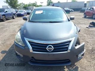 2013 Nissan Altima SL with VIN 1N4AL3AP7DC137780, listed as a IAAI auction lot 42482054 with 123,835 mi miles and . Bid and sale history available at DreamBid. Image 11.