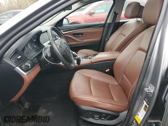 2013 BMW 5 Series 528i xDrive z VIN WBAXH5C55DD115085, wystawiony jako Copart lot #51381515 z przebiegiem 148 778 mil mil oraz Szkody całkowita. Historia ofert i sprzedaży dostępna na DreamBid. Obrazek 7.