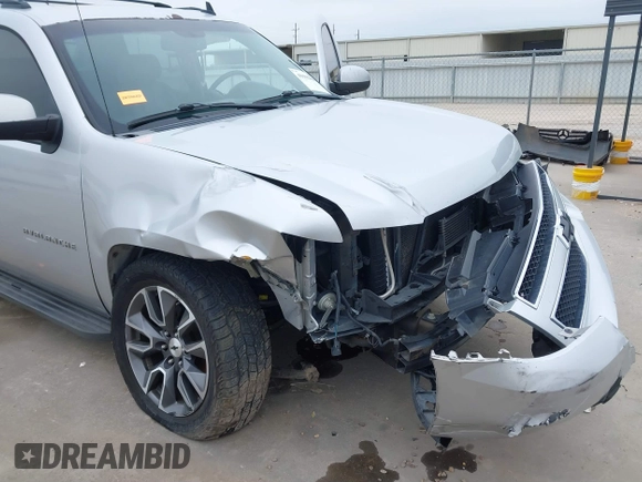 2013 Chevrolet Avalanche LT with VIN 3GNMCFE04DG162646, listed as a IAAI auction lot 41591896 with 151,541 mi miles and . Bid and sale history available at DreamBid. Image 6.