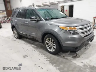 2014 Ford Explorer XLT with VIN 1FM5K8D80EGA10763, listed as a IAAI auction lot 41817947 with 178,536 mi miles. Bid and sale history available at carsss.com. Image 1.