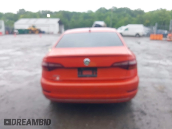 2019 Volkswagen Jetta S z VIN 3VWCB7BU8KM232522, wystawiony jako IAAI lot #42256559 z przebiegiem 118 141 mil mil oraz . Historia ofert i sprzedaży dostępna na DreamBid. Obrazek 16.