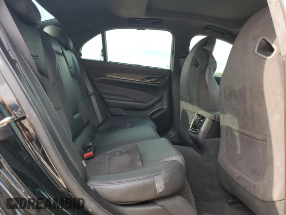 2018 Cadillac CTS-V z VIN 1G6A15S61J0132091, wystawiony jako Copart lot #64077954 z przebiegiem 60 874 mil mil oraz Tytuł czysty. Historia ofert i sprzedaży dostępna na DreamBid. Obrazek 11.