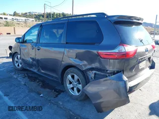 2015 Toyota Sienna LE AAS with VIN 5TDKK3DC3FS529845, listed as a IAAI auction lot 41627102 with 130,334 mi miles. Bid and sale history available at carsss.com. Image 3.