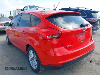 2015 Ford Focus SE with VIN 1FADP3K25FL233415, listed as a IAAI auction lot 42074326 with 213,246 mi miles. Bid and sale history available at carsss.com. Image 3.