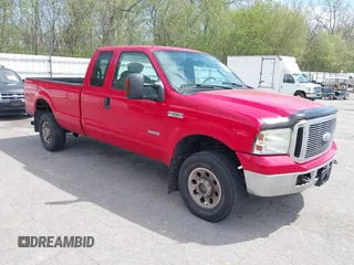 2005 Ford Super Duty F-250 XL with VIN 1FTSX21P65EA38063, listed as a IAAI auction lot 42159568 with 225,036 mi miles. Bid and sale history available at carsss.com. Image 1.