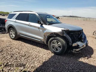 2021 Ford Explorer XLT with VIN 1FMSK7DHXMGB33126, listed as a Copart auction lot 50570655 with 61,894 mi miles and Salvage Title. Bid and sale history available at carsss.com. Image 4.