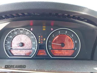 2004 BMW 7 Series 745Li z VIN WBAGN63424DS48019, wystawiony jako IAAI lot #42510159 z przebiegiem 194 500 mil mil oraz . Historia ofert i sprzedaży dostępna na DreamBid. Obrazek 7.