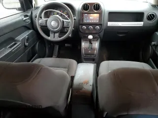 2016 Jeep Compass Sport с VIN 1C4NJCBB9GD802956, выставлен на аукционе Copart как лот 44797225 с пробегом 98 303 миль миль и Списание • Salvage title. История ставок и продаж доступна на DreamBid. Изображение 8.