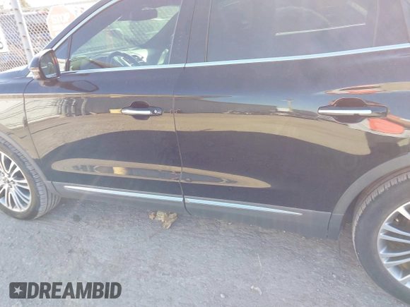 2018 Lincoln MKX Reserve with VIN 2LMPJ6LR4JBL26828, listed as a IAAI auction lot 41143231 with 94,741 mi miles. Bid and sale history available at carsss.com. Image 15.