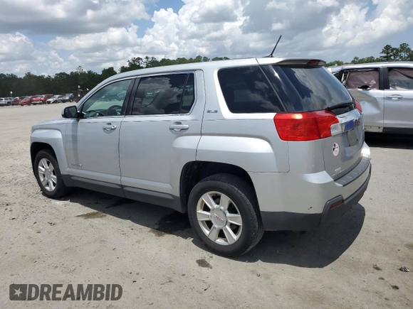 2013 GMC Terrain SLE z VIN 2GKALMEK7D6179040, wystawiony jako Copart lot #60856325 z przebiegiem 79 948 mil mil oraz Czysty tytuł • Clean title. Historia ofert i sprzedaży dostępna na DreamBid. Obrazek 2.