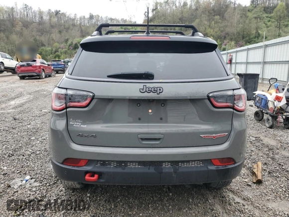 2021 Jeep Compass Trailhawk with VIN 3C4NJDDB2MT566157, listed as a Copart auction lot 51652255 with 47,284 mi miles and Salvage title. Bid and sale history available at DreamBid. Image 6.