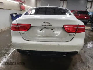 2019 Jaguar XE 25t Premium with VIN SAJAJ4FX0KCP51647, listed as a Copart auction lot 43606485 with 58,354 mi miles and Salvage Title. Bid and sale history available at carsss.com. Image 6.