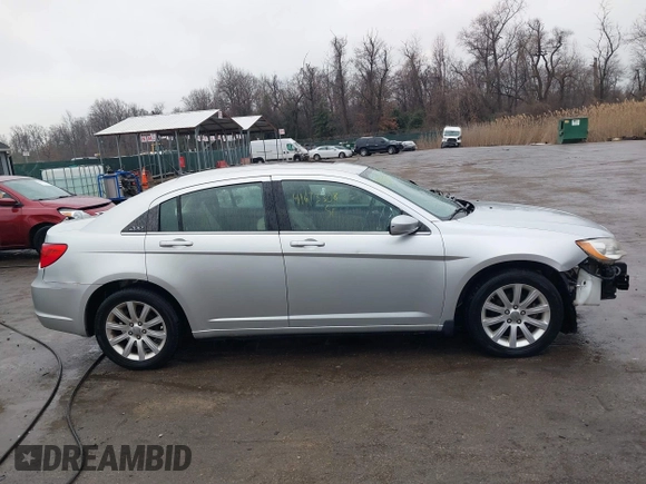 2011 Chrysler 200 Touring with VIN 1C3BC1FB8BN531262, listed as a IAAI auction lot 41673308 with 107,931 mi miles. Bid and sale history available at carsss.com. Image 13.