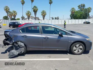 2015 Honda Civic LX с VIN 19XFB2F57FE200232, выставлен на аукционе IAAI как лот 42381508 с пробегом 85 299 миль миль и . История ставок и продаж доступна на DreamBid. Изображение 13.