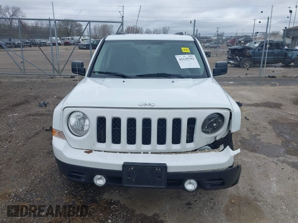 2016 Jeep Patriot Sport with VIN 1C4NJPBB9GD738411, listed as a IAAI auction lot 42129792 with 140,177 mi miles and . Bid and sale history available at carsss.com. Image 12.