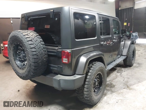 2017 Jeep Wrangler Unlimited Sahara z VIN 1C4BJWEG5HL746971, wystawiony jako IAAI lot #41959241 z przebiegiem 47 458 mil mil oraz . Historia ofert i sprzedaży dostępna na DreamBid. Obrazek 4.
