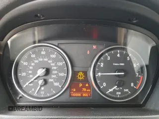 2008 BMW 3 Series 328i z VIN WBAWV13538P119914, wystawiony jako Copart lot #45046775 z przebiegiem 193 008 mil mil oraz Czysty tytuł • Clean title. Historia ofert i sprzedaży dostępna na DreamBid. Obrazek 9.