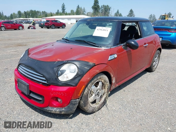 2011 MINI Hardtop with VIN WMWSU3C55BT181956, listed as a IAAI auction lot 42564011 with 106,430 mi miles and . Bid and sale history available at DreamBid. Image 17.
