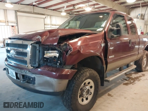 2005 Ford F-250 XL z VIN 1FTSX21P85EA05534, wystawiony jako IAAI lot #41276551 z przebiegiem 176 365 mil mil oraz . Historia ofert i sprzedaży dostępna na DreamBid. Obrazek 6.