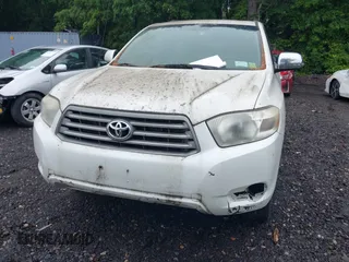 2010 Toyota Highlander with VIN 5TDBK3EH5AS011531, listed as a IAAI auction lot 42521352 with 198,605 mi miles and . Bid and sale history available at DreamBid. Image 12.