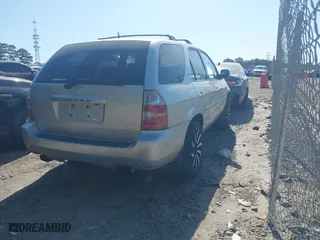 2006 Acura MDX Touring RES w/Navi with VIN 2HNYD18976H538774, listed as a IAAI auction lot 42015251 with 181,865 mi miles. Bid and sale history available at carsss.com. Image 4.