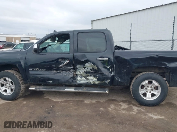 2013 Chevrolet Silverado 1500 LS with VIN 3GCPKREA2DG301949, listed as a IAAI auction lot 41532183 with 200,627 mi miles and . Bid and sale history available at DreamBid. Image 15.