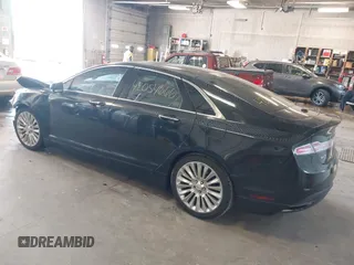 2013 Lincoln MKZ z VIN 3LN6L2G94DR823887, wystawiony jako IAAI lot #42054666 z przebiegiem 101 866 mil mil oraz . Historia ofert i sprzedaży dostępna na DreamBid. Obrazek 3.