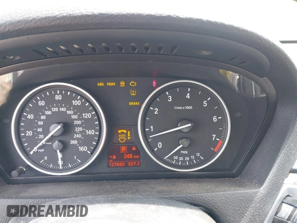 2013 BMW X5 xDrive35i z VIN 5UXZV4C59D0E03876, wystawiony jako IAAI lot #42214184 z przebiegiem 127 480 mil mil oraz . Historia ofert i sprzedaży dostępna na DreamBid. Obrazek 7.