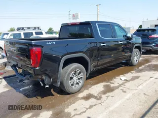 2025 GMC Sierra 1500 SLT с VIN 1GTUUDED1SZ175400, выставлен на аукционе IAAI как лот 42538160 с пробегом 13 777 миль миль и . История ставок и продаж доступна на DreamBid. Изображение 4.