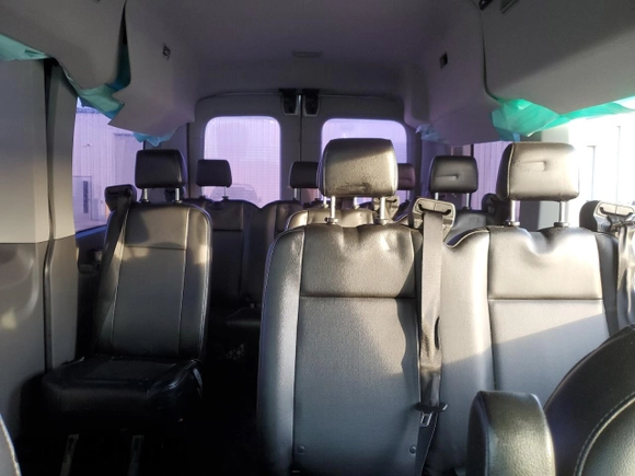 2020 Ford Transit z VIN 1FMZK1C87LKB11433, wystawiony jako Copart lot #85380574 z przebiegiem Nie podano mil oraz Szkoda całkowita • Salvage title. Historia ofert i sprzedaży dostępna na DreamBid. Obrazek 10.
