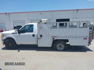 2015 Ford F-350 XL with VIN 1FDBF3E67FEB64097, listed as a IAAI auction lot 42647177 with 229,851 mi miles and . Bid and sale history available at DreamBid. Image 14.