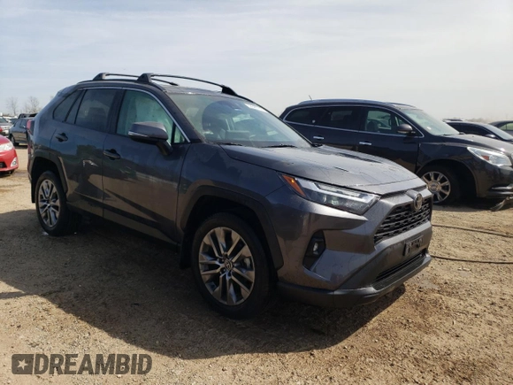 2023 Toyota RAV4 XLE Premium z VIN 2T3A1RFV3PC346205, wystawiony jako Copart lot #53390755 z przebiegiem 30 224 mil mil oraz Szkoda całkowita • Salvage title. Historia ofert i sprzedaży dostępna na DreamBid. Obrazek 4.