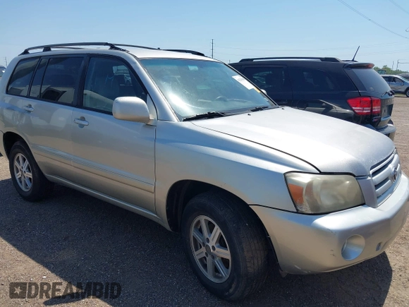 2005 Toyota Highlander z VIN JTEGP21A450063635, wystawiony jako IAAI lot #42239569 z przebiegiem 272 249 mil mil oraz . Historia ofert i sprzedaży dostępna na DreamBid. Obrazek 1.