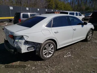 2020 Volkswagen Passat 2.0T SE with VIN 1VWWA7A31LC009797, listed as a Copart auction lot 40812573 with 43,461 mi miles. Bid and sale history available at carsss.com. Image 3.
