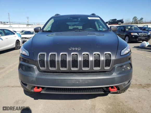 2015 Jeep Cherokee Trailhawk with VIN 1C4PJMBB3FW524363, listed as a Copart auction lot 50898205 with 63,158 mi miles and Salvage Title. Bid and sale history available at carsss.com. Image 5.