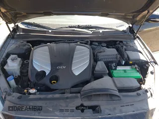 2016 Kia Cadenza Premium with VIN KNALN4D71G5212784, listed as a IAAI auction lot 41652725 with 130,412 mi miles and . Bid and sale history available at DreamBid. Image 10.