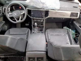 2022 Volkswagen Atlas SE with VIN 1V2JE2CA5NC222009, listed as a Copart auction lot 58000185 with 64,173 mi miles and Salvage title. Bid and sale history available at DreamBid. Image 8.