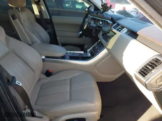 2017 Land Rover Range Rover Sport SE with VIN SALWG2FV8HA680636, listed as a IAAI auction lot 40927991 with 126,539 mi miles. Bid and sale history available at carsss.com. Image 5.