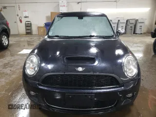 2007 MINI Hardtop S with VIN WMWMF73547TL90560, listed as a Copart auction lot 42565685 with 57,066 mi miles and Salvage Title. Bid and sale history available at DreamBid. Image 5.