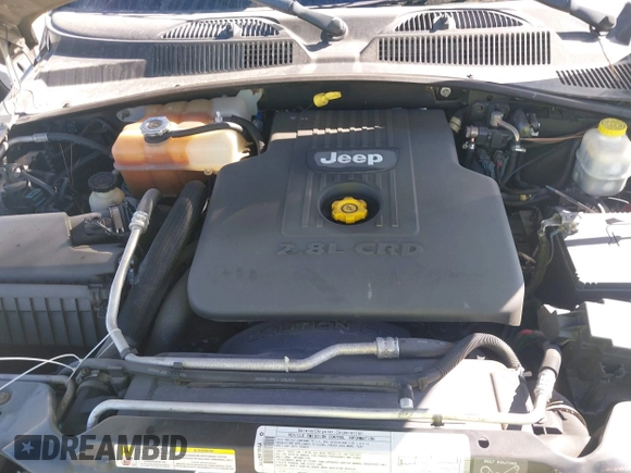 2006 Jeep Liberty Sport with VIN 1J4GL48526W212119, listed as a IAAI auction lot 41476124 with 130,773 mi miles and . Bid and sale history available at carsss.com. Image 10.