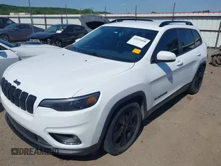 2019 Jeep Cherokee Latitude Plus with VIN 1C4PJLLB0KD339282, listed as a IAAI auction lot 42231050 with 115,901 mi miles and . Bid and sale history available at DreamBid. Image 17.