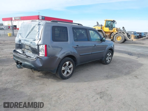 2014 Honda Pilot EX-L with VIN 5FNYF3H50EB017733, listed as a IAAI auction lot 41370236 with 133,211 mi miles. Bid and sale history available at carsss.com. Image 4.