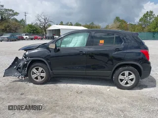 2019 Chevrolet Trax LS with VIN 3GNCJNSB2KL304062, listed as a IAAI auction lot 41782450 with 1 mi miles. Bid and sale history available at carsss.com. Image 14.