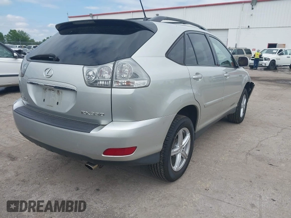2004 Lexus RX 330 with VIN JTJHA31U640033199, listed as a IAAI auction lot 41990408 with 199,160 mi miles and . Bid and sale history available at DreamBid. Image 4.