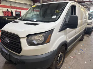 2017 Ford Transit z VIN 1FTYE1YM7HKA68331, wystawiony jako IAAI lot #42844533 z przebiegiem 223 598 mil mil oraz . Historia ofert i sprzedaży dostępna na DreamBid. Obrazek 32.