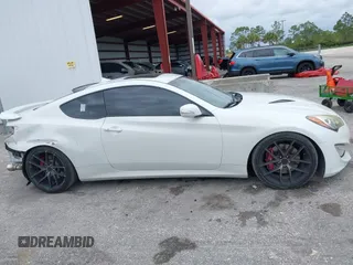 2013 Hyundai Genesis Coupe R-Spec with VIN KMHHU6KJ2DU108081, listed as a IAAI auction lot 41650433 with 80,964 mi miles and . Bid and sale history available at DreamBid. Image 14.