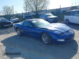 2003 Chevrolet Corvette z VIN 1G1YY22G235110288, wystawiony jako IAAI lot #42041987 z przebiegiem 70 042 mil mil oraz . Historia ofert i sprzedaży dostępna na DreamBid. Obrazek 1.