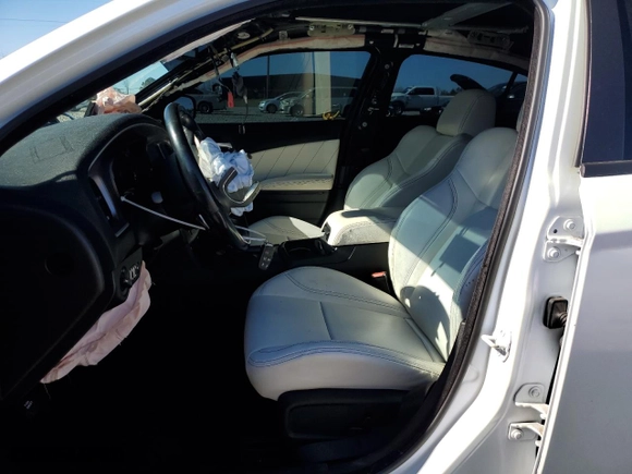 2019 Dodge Charger R/T with VIN 2C3CDXCT7KH643318, listed as a Copart auction lot 87370044 with NaN miles and Salvage Title. Bid and sale history available at carsss.com. Image 7.