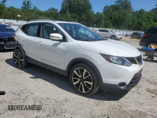 2017 Nissan Rogue SV with VIN JN1BJ1CR5HW109992, listed as a Copart auction lot 59020895 with 83,107 mi miles and Salvage title. Bid and sale history available at DreamBid. Image 4.